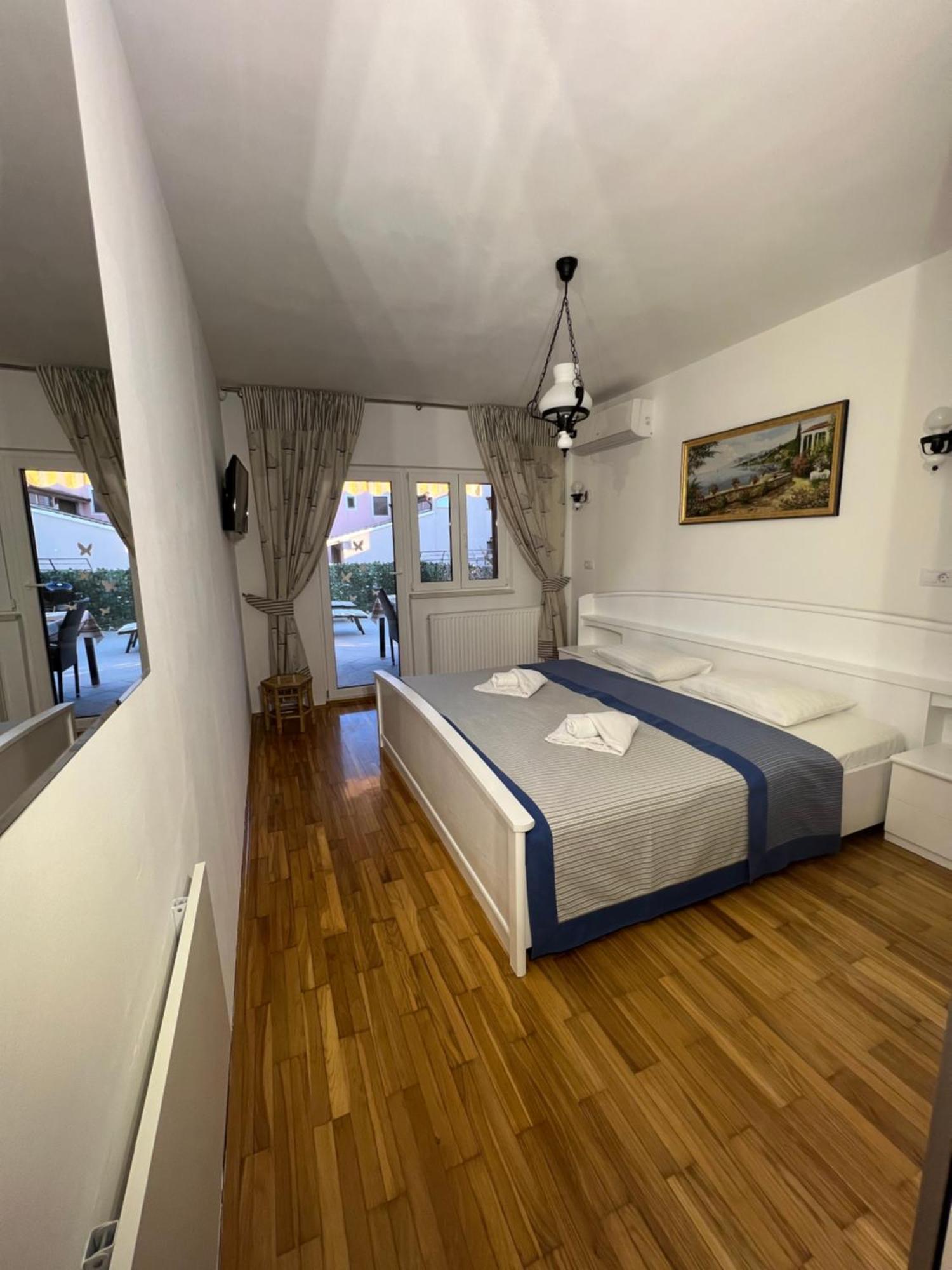 Viola Istra Guest House Stinjan Luaran gambar